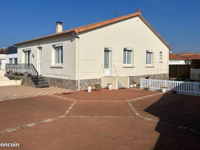 Propriété 5 pièces 112 m²