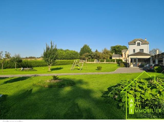 Propriété 5 pièces 112 m²