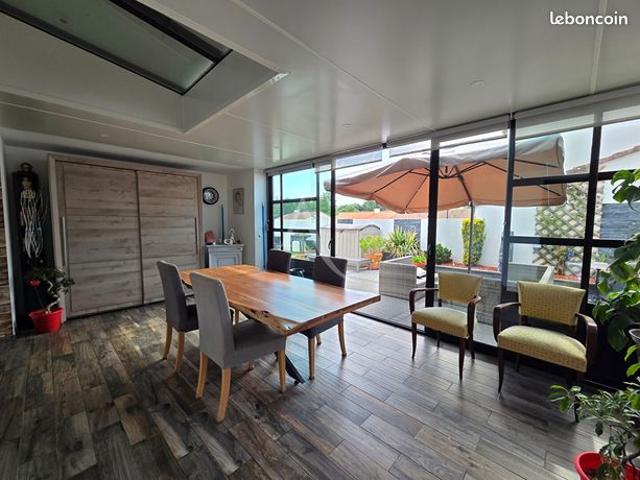 Propriété 5 pièces 112 m²