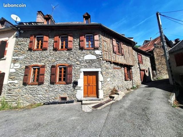 Propriété 5 pièces 112 m²
