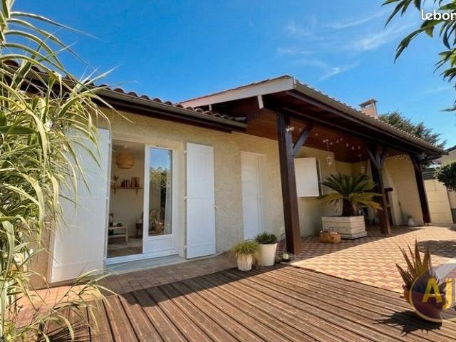 Propriété 5 pièces 112 m²
