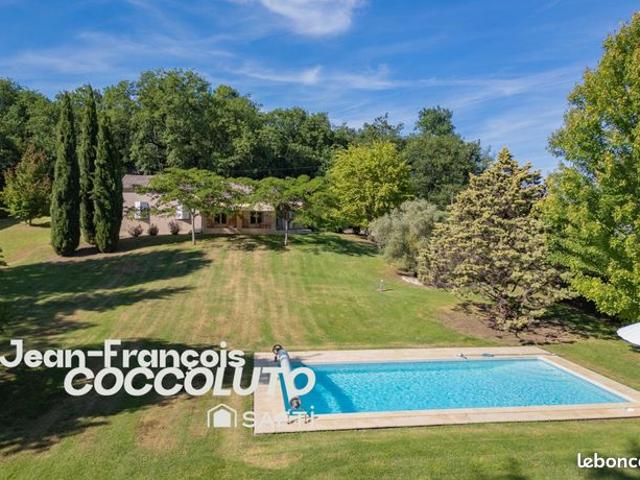 Propriété 5 pièces 113 m²