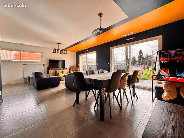 Propriété 5 pièces 113 m²