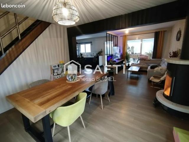 Propriété 5 pièces 113 m²