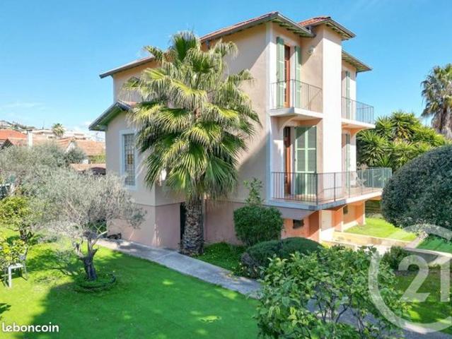 Propriété 5 pièces 113 m²