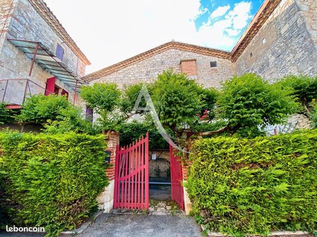 Propriété 5 pièces 113 m²