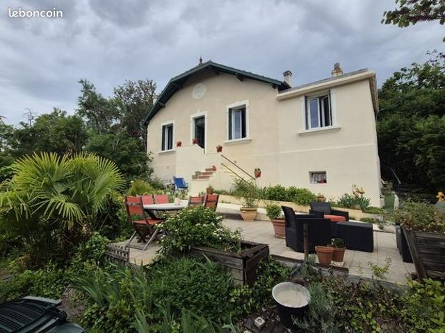 Propriété 5 pièces 124 m²