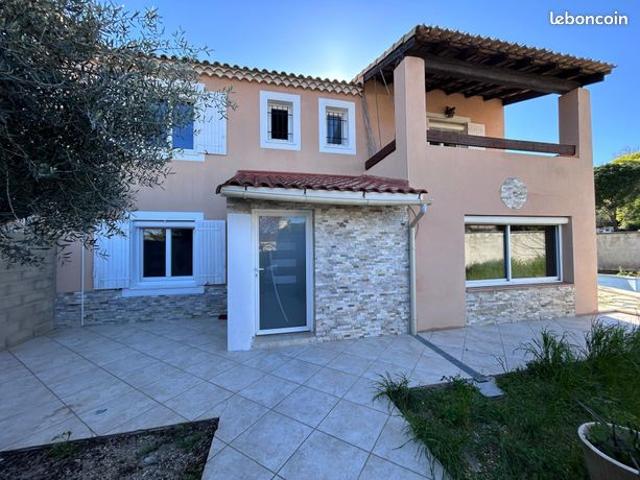 Propriété 5 pièces 124 m²