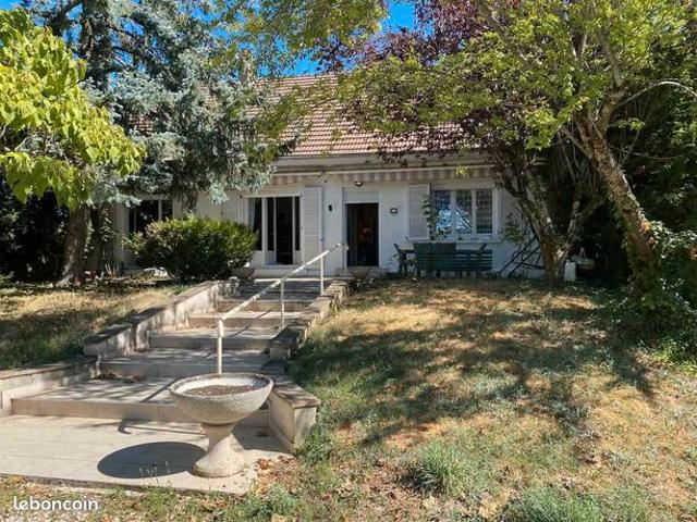 Propriété 5 pièces 124 m²