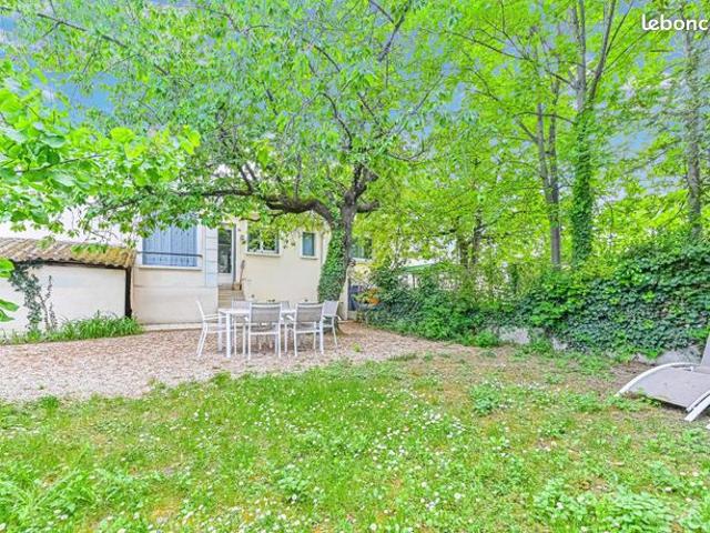 Propriété 5 pièces 125 m²