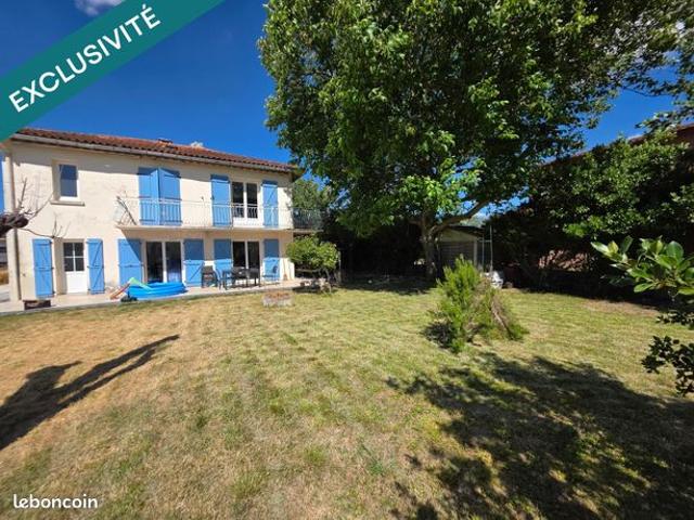 Propriété 5 pièces 125 m²