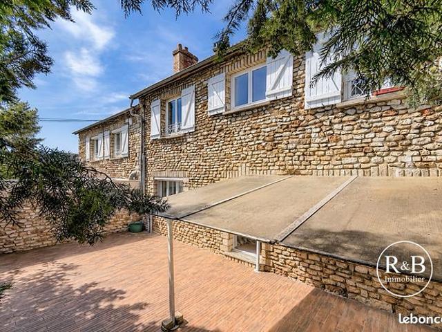 Propriété 5 pièces 125 m²