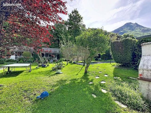 Propriété 5 pièces 126 m²