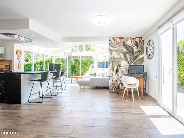 Propriété 5 pièces 127 m²