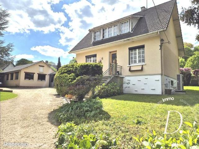 Propriété 5 pièces 128 m²