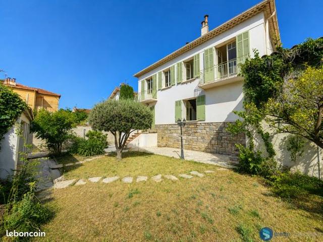 Propriété 5 pièces 128 m²
