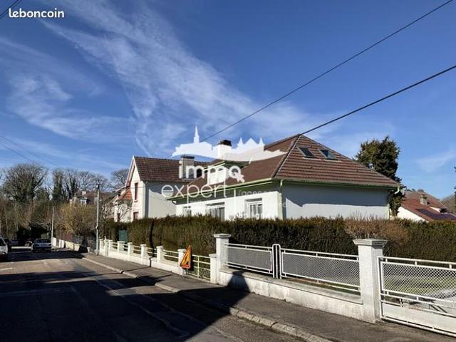 Propriété 5 pièces 128 m²