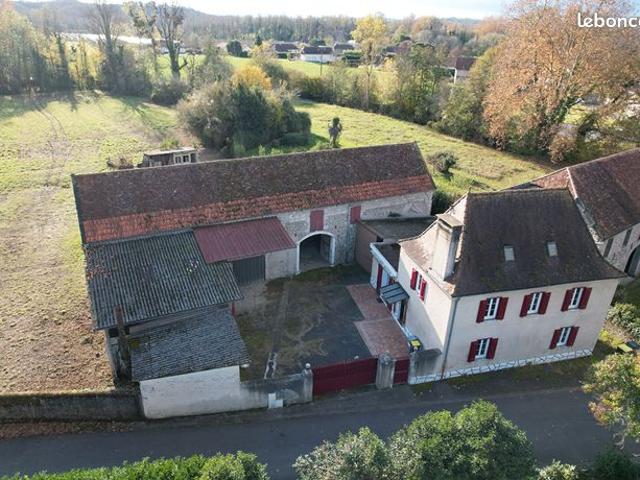 Propriété 5 pièces 129 m²