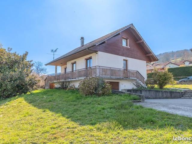 Propriété 5 pièces 121 m²