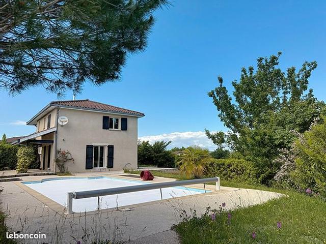 Propriété 5 pièces 121 m²
