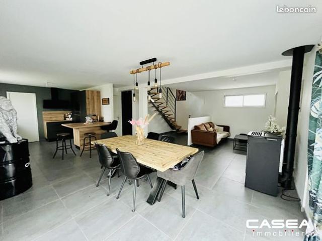 Propriété 5 pièces 121 m²