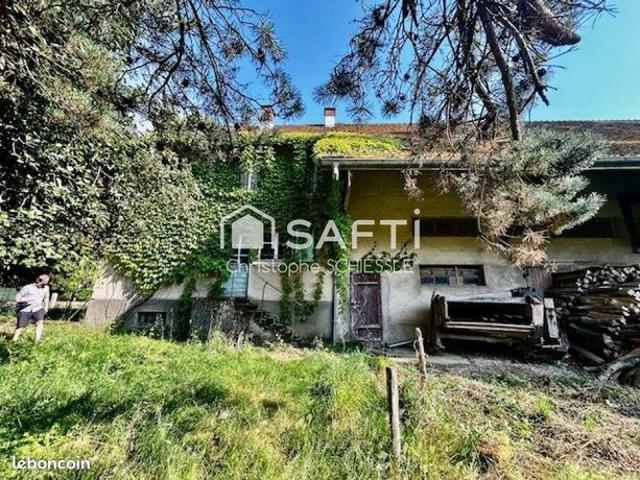 Propriété 5 pièces 121 m²