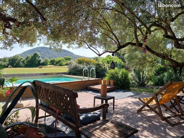 Propriété 5 pièces 121 m²