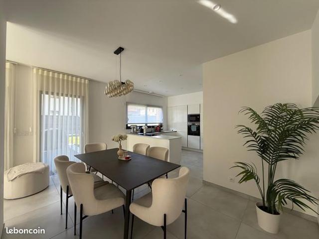 Propriété 5 pièces 122 m²