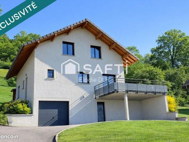 Propriété 5 pièces 122 m²