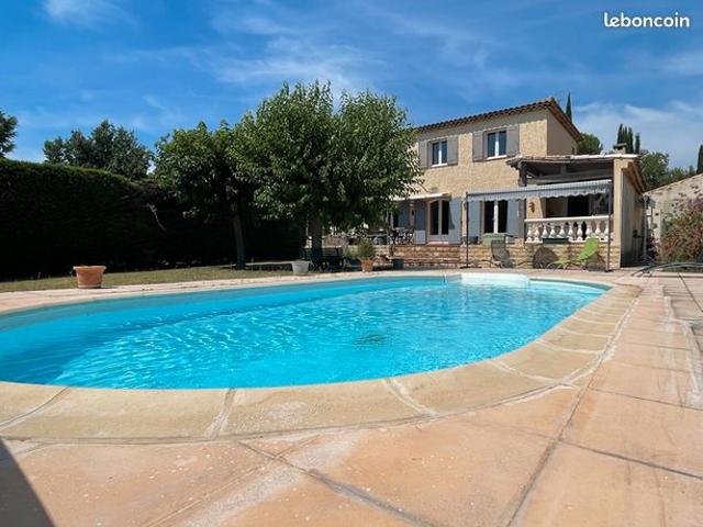 Propriété 5 pièces 122 m²