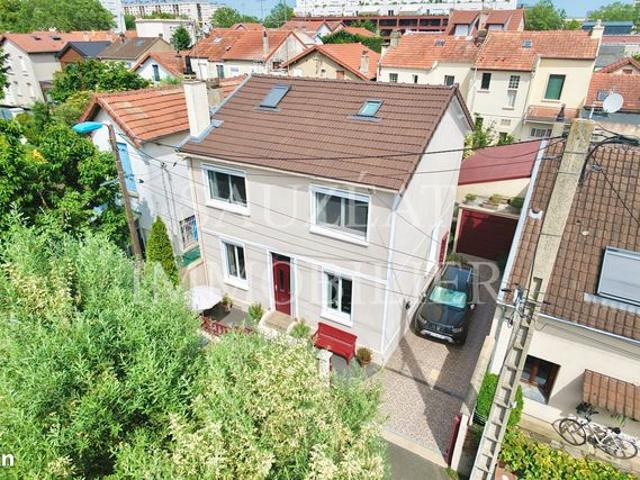 Propriété 5 pièces 122 m²