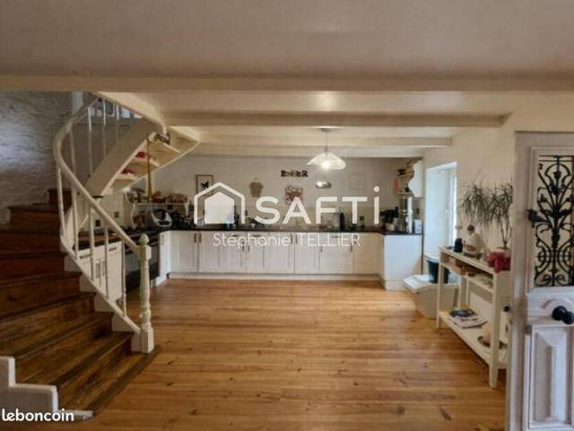 Propriété 5 pièces 123 m²