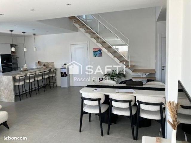 Propriété 5 pièces 134 m²