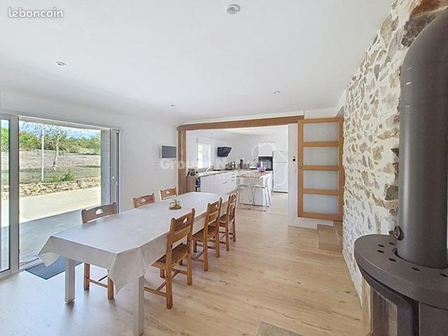 Propriété 5 pièces 134 m²