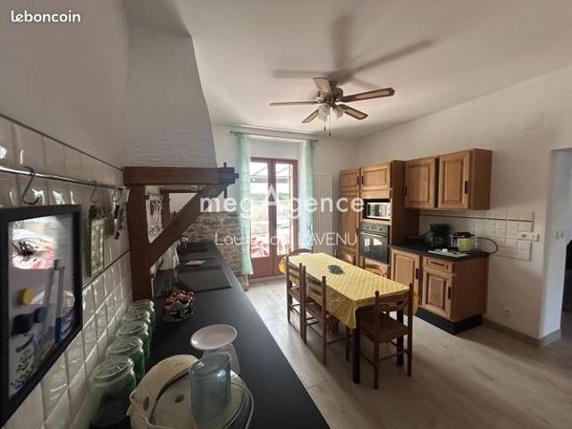 Propriété 5 pièces 135 m²