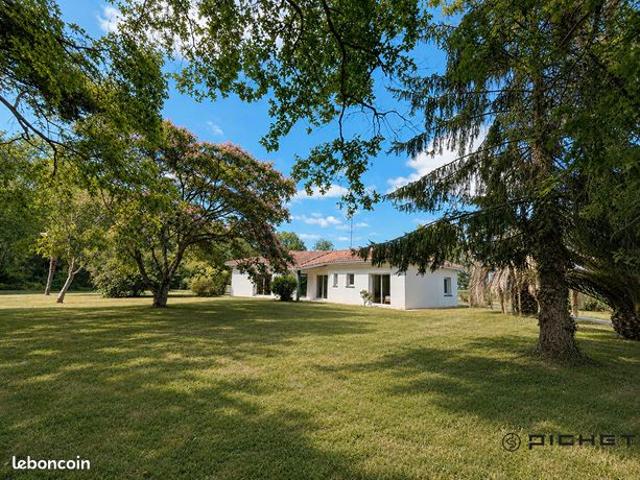 Propriété 5 pièces 135 m²