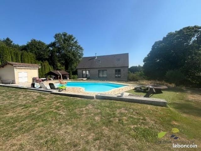 Propriété 5 pièces 135 m²