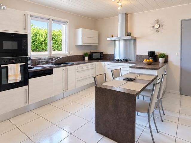 Propriété 5 pièces 135 m²
