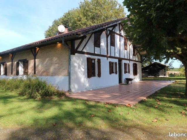 Propriété 5 pièces 135 m²
