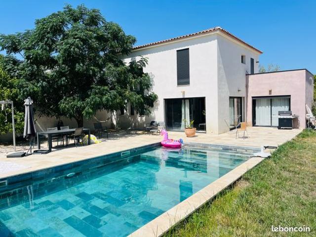 Propriété 5 pièces 135 m²
