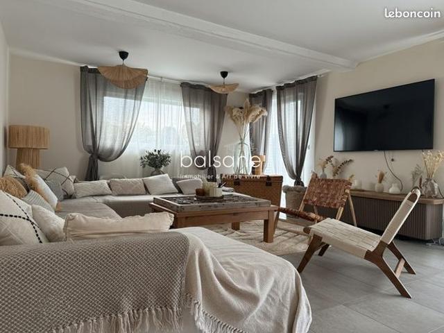 Propriété 5 pièces 136 m²