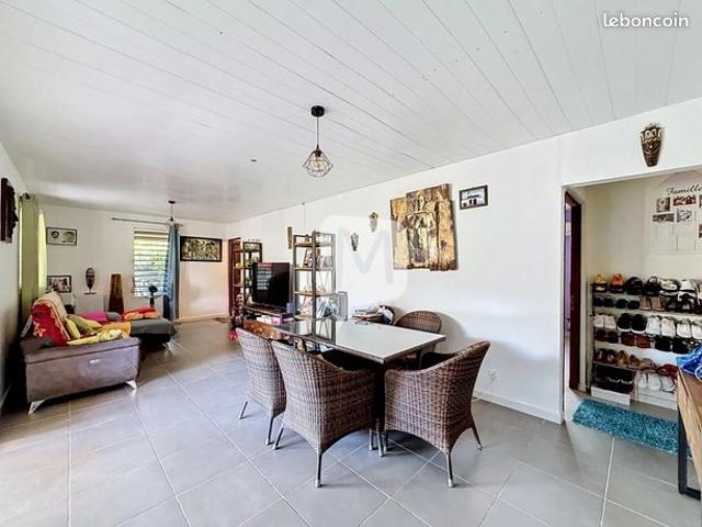 Propriété 5 pièces 136 m²