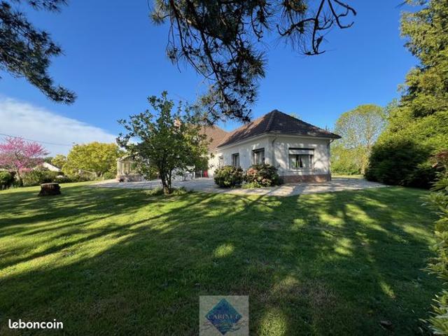 Propriété 5 pièces 136 m²