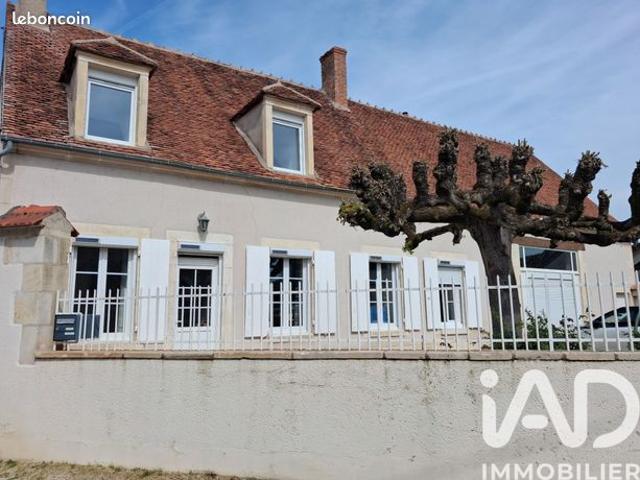 Propriété 5 pièces 136 m²