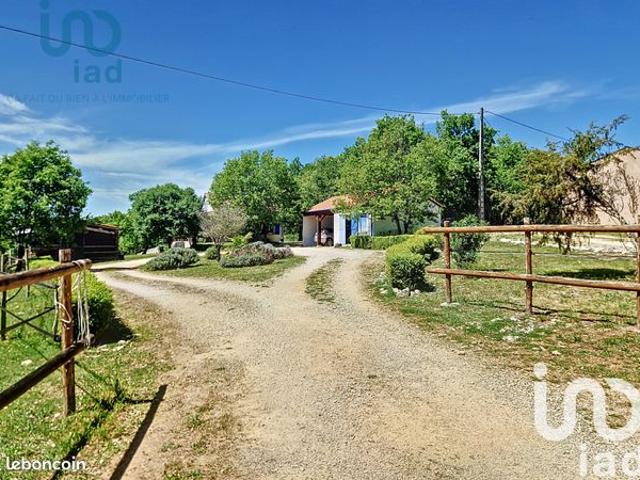 Propriété 5 pièces 136 m²