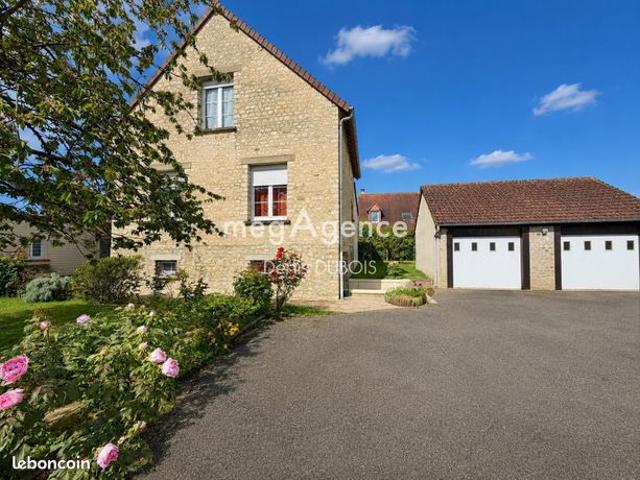 Propriété 5 pièces 137 m²
