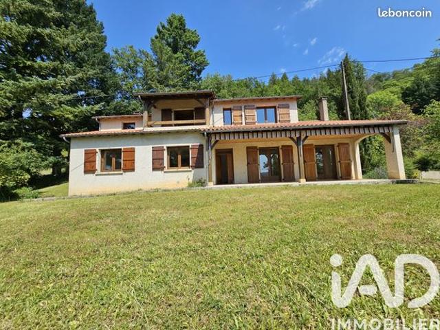 Propriété 5 pièces 137 m²