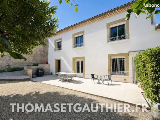 Propriété 5 pièces 137 m²