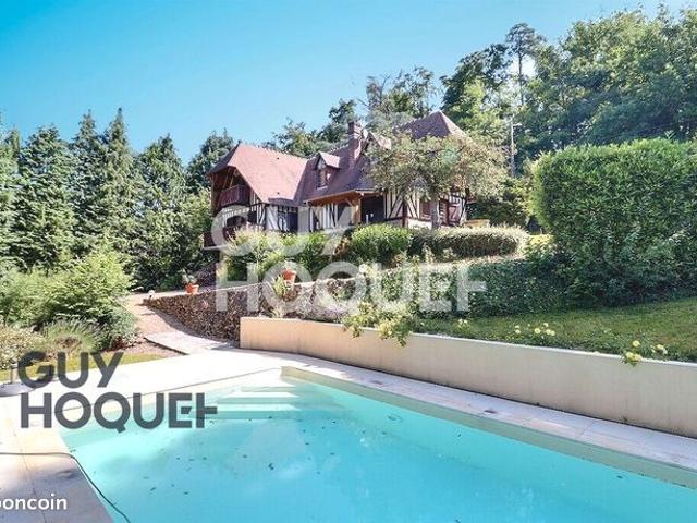 Propriété 5 pièces 137 m²