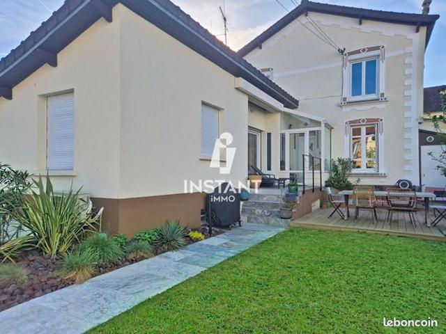 Propriété 5 pièces 137 m²